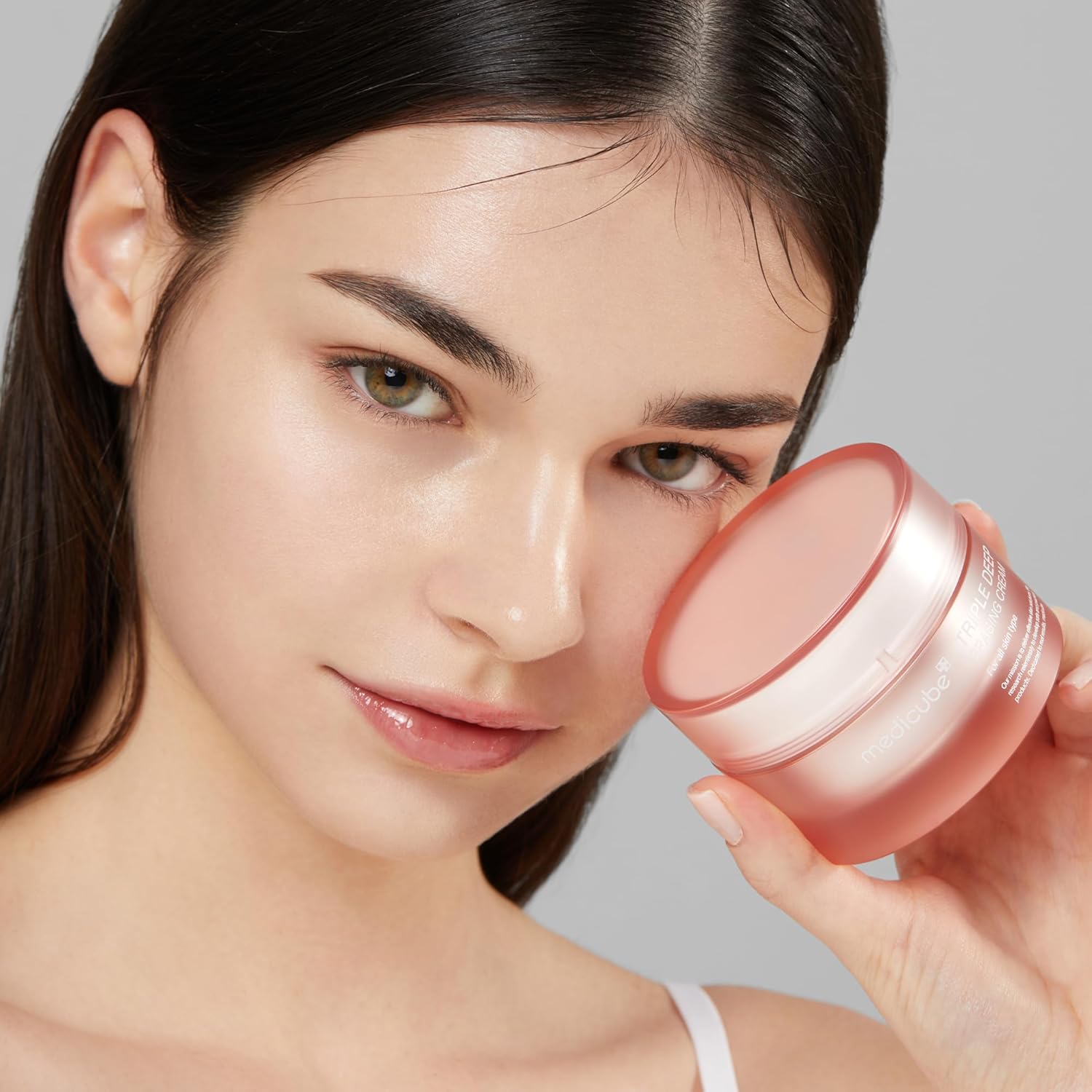 71DQ2QqtZcL._SL1500_ medicube Triple Collagen Cream - Hydrating & Firming Moisturizer with Hyaluronic Acid, Premium Elastin, Shea Butter - Wrinkle Care & Boosts Elasticity - Korean Skincare, 1.69 oz